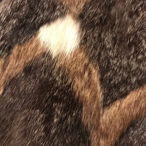 Reversible Authentic Fur Vest - Picture 3 of 4